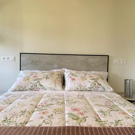 Apartamentos Turisticos Villacordido Villaframil Ribadeo Dış mekan fotoğraf